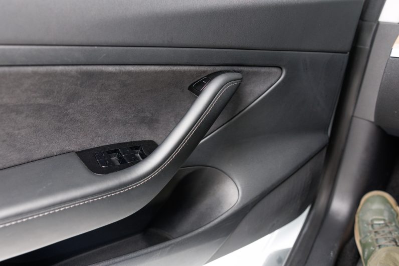 Tesla Model 3 Standard Range Plus RWD