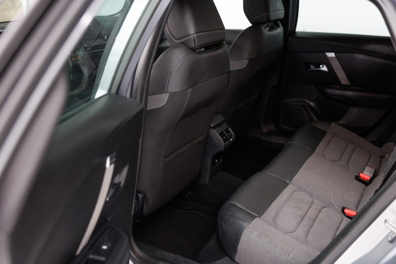 Citroën C4 1.2 PureTech Shine EAT8