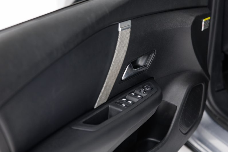 Citroën C4 1.2 PureTech Shine EAT8