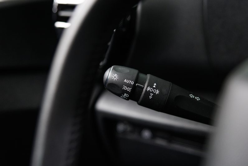 Citroën C4 1.2 PureTech Shine EAT8