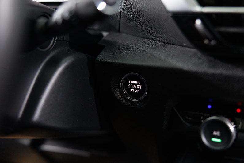 Citroën C4 1.2 PureTech Shine EAT8