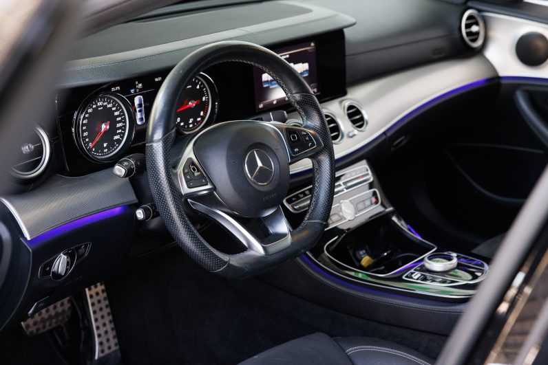 Mercedes Benz E 220 d AMG Line