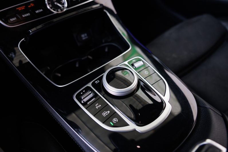 Mercedes Benz E 220 d AMG Line