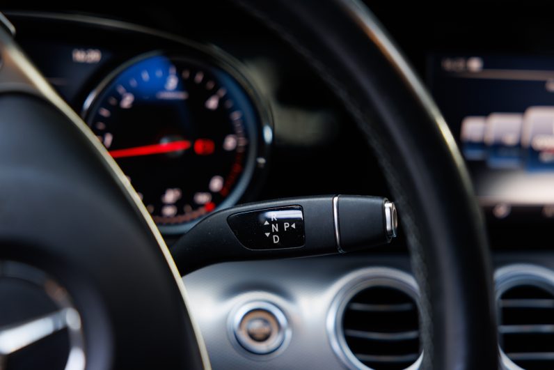 Mercedes Benz E 220 d AMG Line