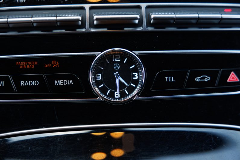 Mercedes Benz E 220 d AMG Line