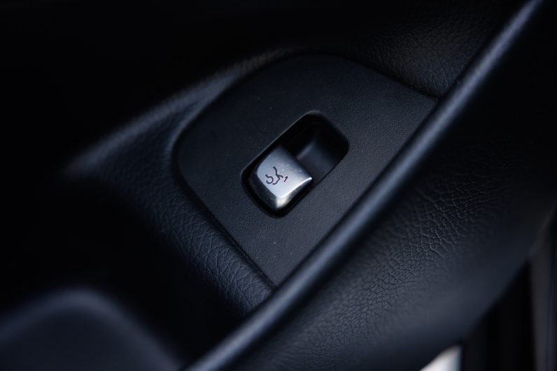 Mercedes Benz E 220 d AMG Line