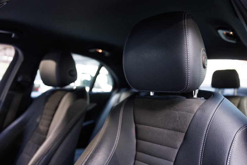 Mercedes Benz E 220 d AMG Line