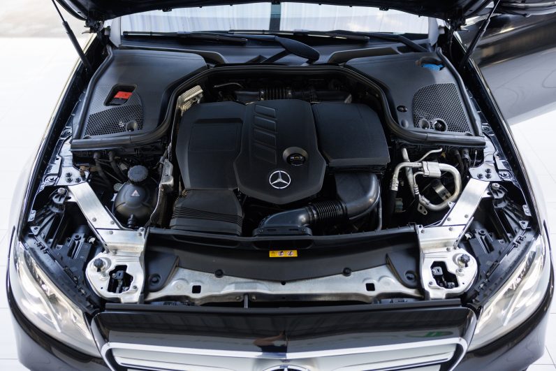Mercedes Benz E 220 d AMG Line