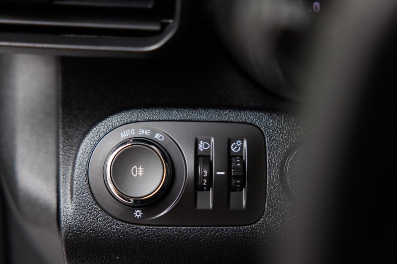 Opel Combo 1.5 CDTi L1H1 Essentia