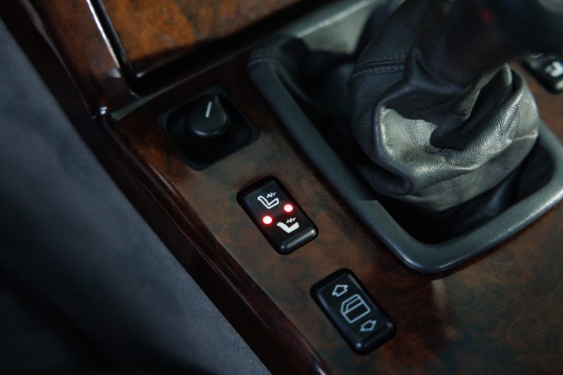 Mercedes Benz SL 300