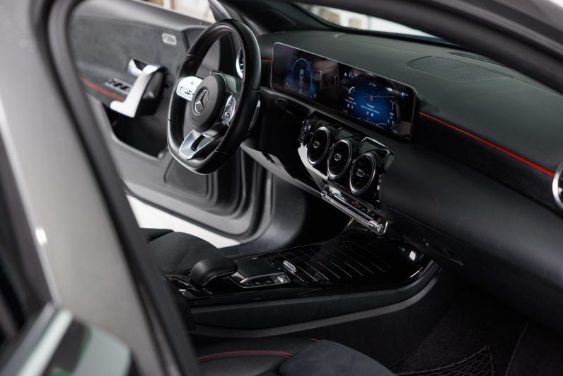 Mercedes Benz A 180 d AMG Line Aut. Limousine