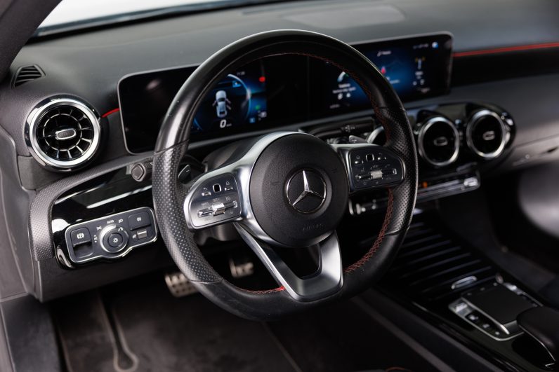 Mercedes Benz A 180 d AMG Line Aut. Limousine