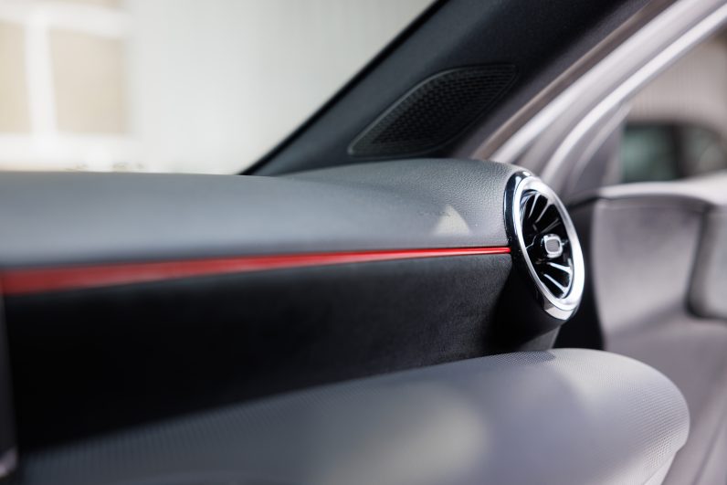 Mercedes Benz A 180 d AMG Line Aut. Limousine