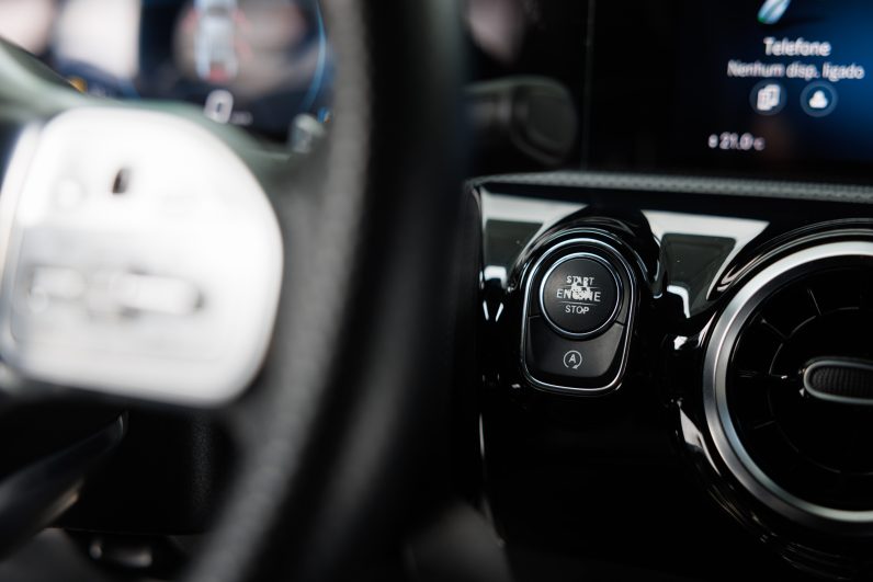 Mercedes Benz A 180 d AMG Line Aut. Limousine