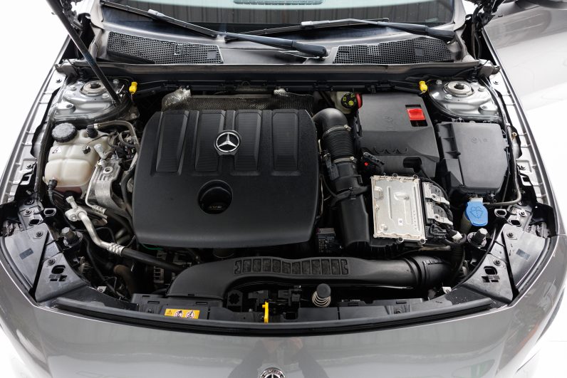 Mercedes Benz A 180 d AMG Line Aut. Limousine