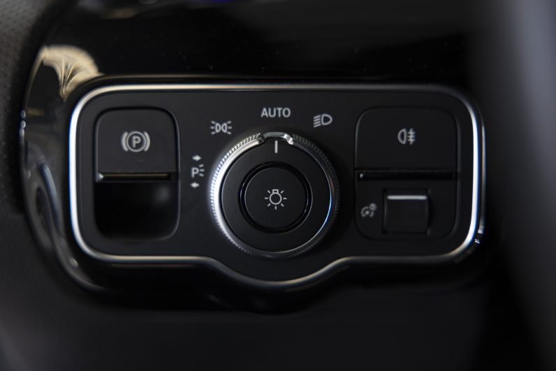 Mercedes Benz CLA 180 d Shooting Brake Style Plus