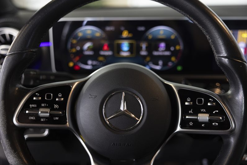 Mercedes Benz CLA 180 d Shooting Brake Style Plus