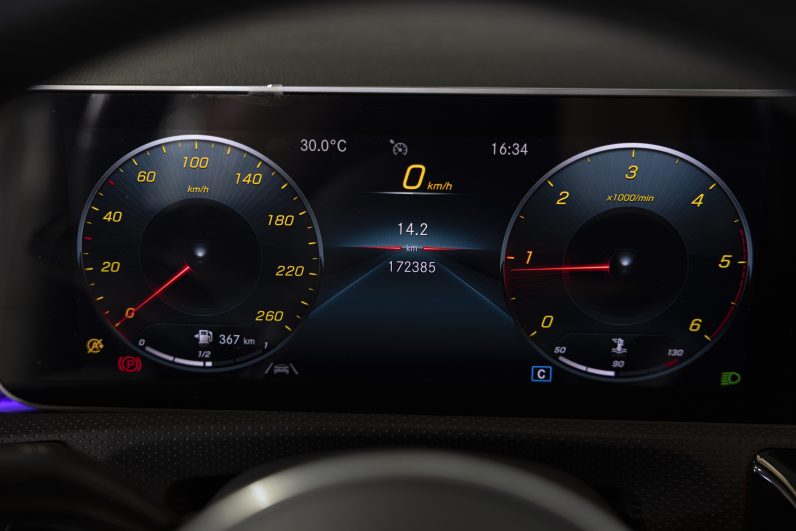 Mercedes Benz CLA 180 d Shooting Brake Style Plus