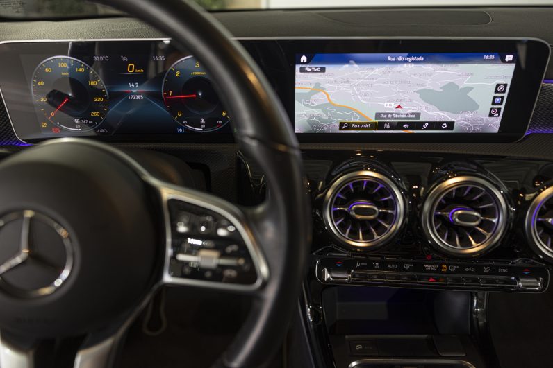 Mercedes Benz CLA 180 d Shooting Brake Style Plus