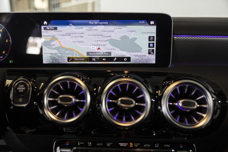 Mercedes Benz CLA 180 d Shooting Brake Style Plus