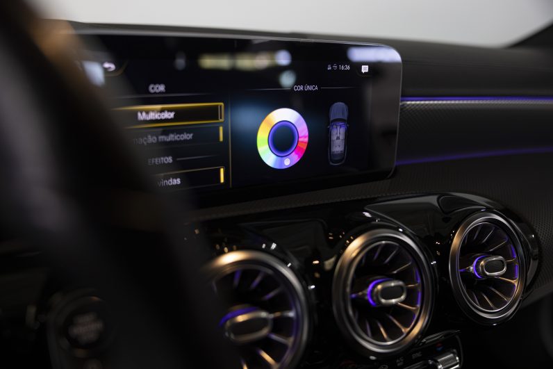 Mercedes Benz CLA 180 d Shooting Brake Style Plus