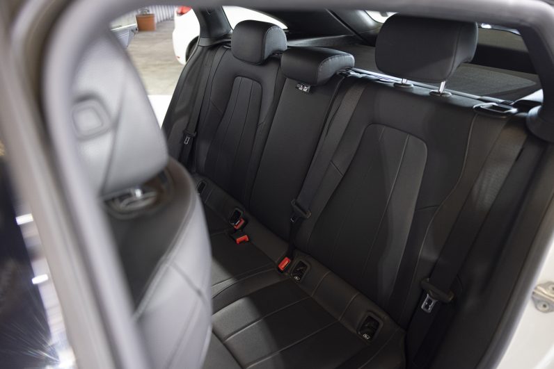 Mercedes Benz CLA 180 d Shooting Brake Style Plus