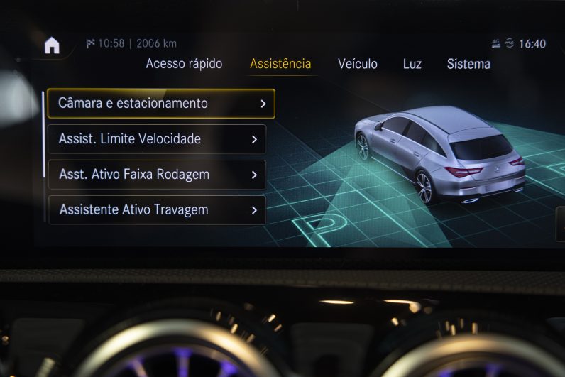 Mercedes Benz CLA 180 d Shooting Brake Style Plus