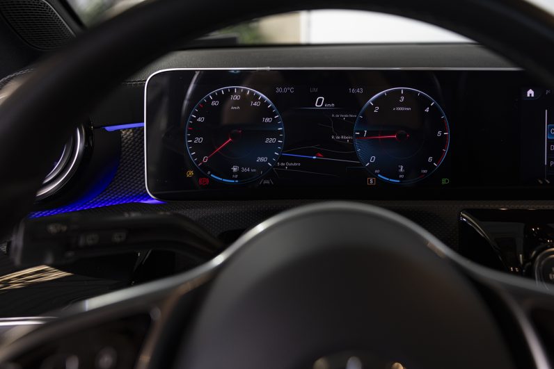 Mercedes Benz CLA 180 d Shooting Brake Style Plus