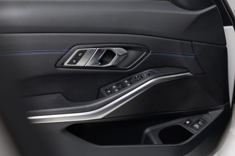 BMW 320e Touring – Híbrido – Pack M