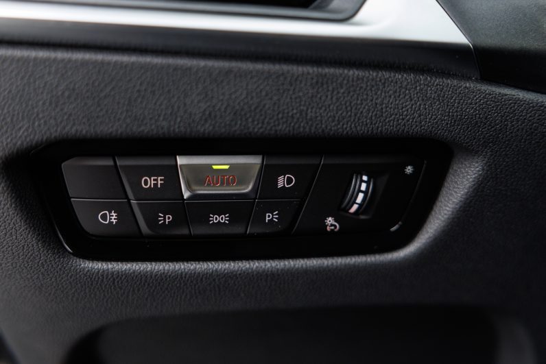 BMW 320e Touring – Híbrido – Pack M