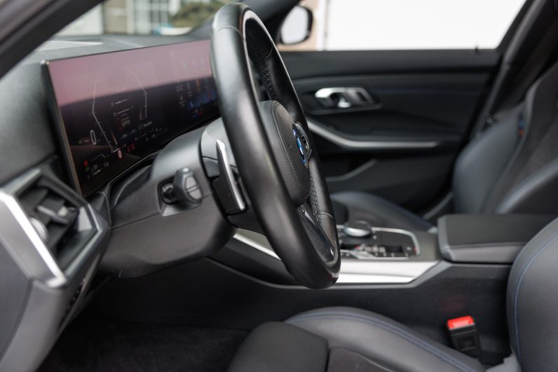 BMW 320e Touring – Híbrido – Pack M