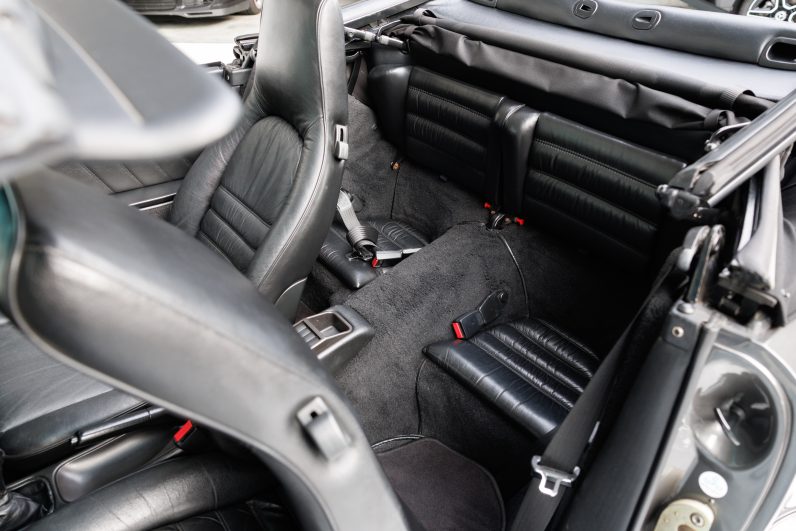 Porsche 911 Carrera 4 Cabrio 3.6